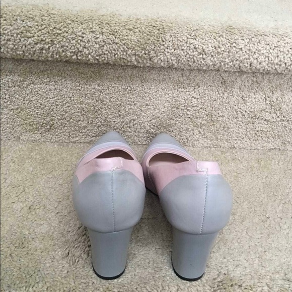 Leather Shoes - Picture 4 of 5